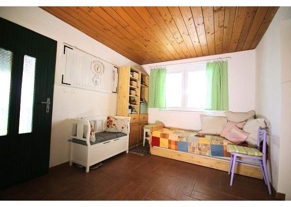 PREDANÉ! Príjemná chata v oblasti Kremnických vrchov