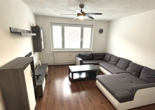 PEKNÝ 3 IZBOVÝ BYT - S KRÁSNYM VÝHĽADOM