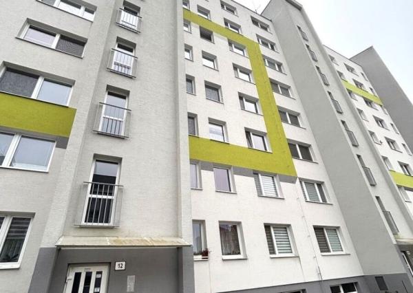 PEKNÝ 3 IZBOVÝ BYT - S KRÁSNYM VÝHĽADOM