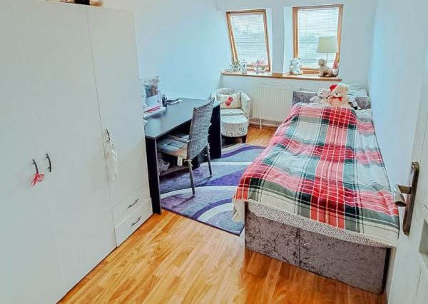 Priestranný rodinný dom v Hornej Strede s veľkým pozemkom