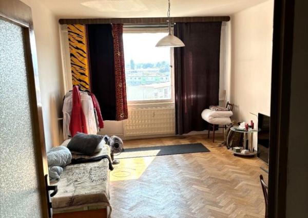 2 IZBOVÝ BYT - S 2 BALKÓNMI S KRÁSNYM VÝHĽADOM - VÝBORNÁ LOKALITA