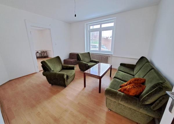 Rodinný dom s pozemkom vhodným na podnikanie