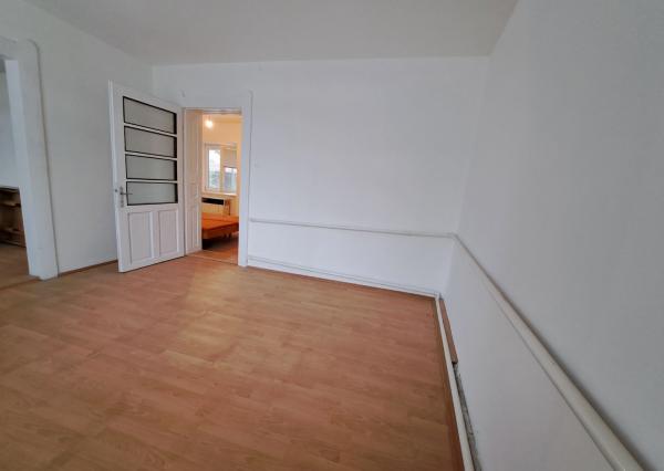 Rodinný dom s pozemkom vhodným na podnikanie