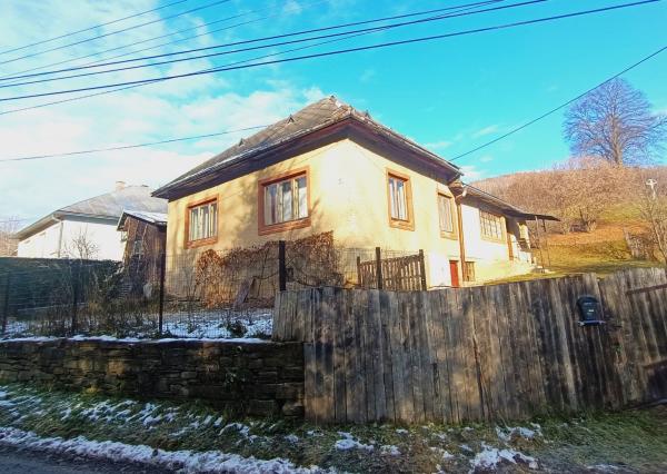 Chalupa v NP Poloniny