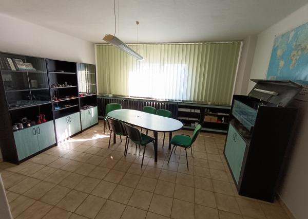 Administratívna budova