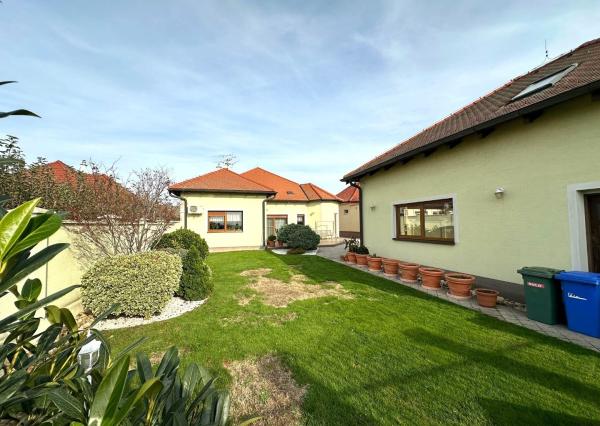 Krásny rodinný dom v centre Malaciek