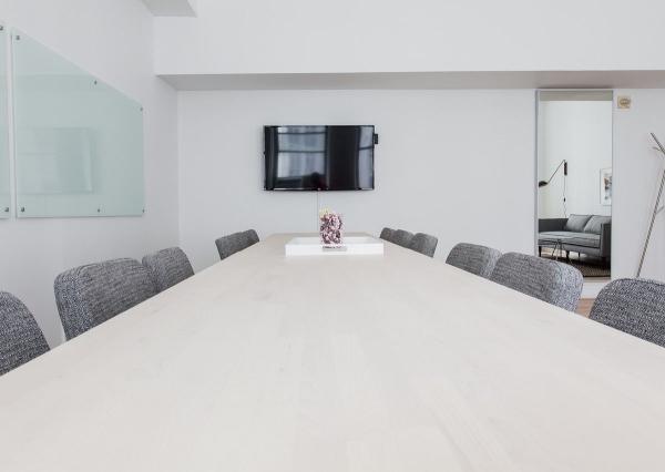 Administratívna budova v Bratislave