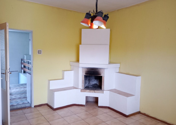 6-izbový rodinný dom v Kovarciach na bývanie i podnikanie