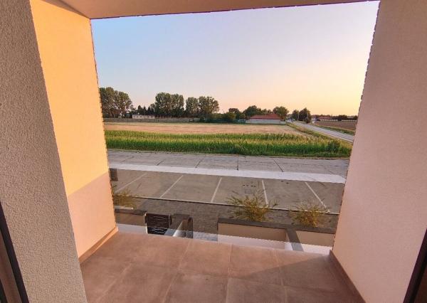 Na predaj krásne 3 izbové byty s terasou a so záhradou v Diakovciach