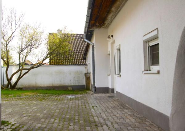 Nová cena! Zaujímavý rodinný dom v nádhernej prírode