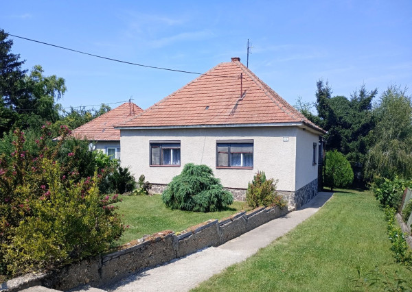 3-izbový RD s príjemnou záhradou 1750m2