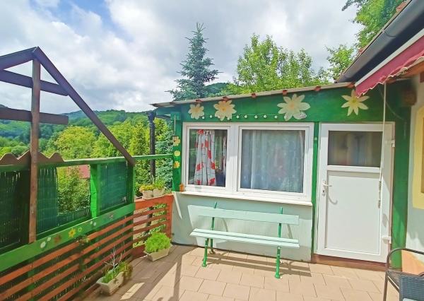 PREDANÉ! Čarovná chalupa s panoramatickým výhľadom pri Banskej Štiavnici