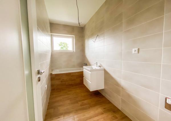 SKVELÁ CENA - RD v súkromnej ulici v Mostovej