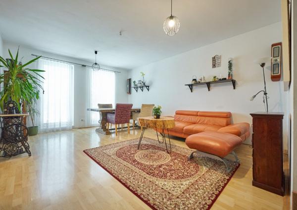 BEZKONKURENČNÁ CENA!  Slnečný 5-izbový rodinný dom na Slnečnej ulici