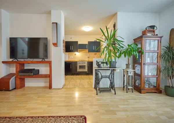 BEZKONKURENČNÁ CENA!  Slnečný 5-izbový rodinný dom na Slnečnej ulici