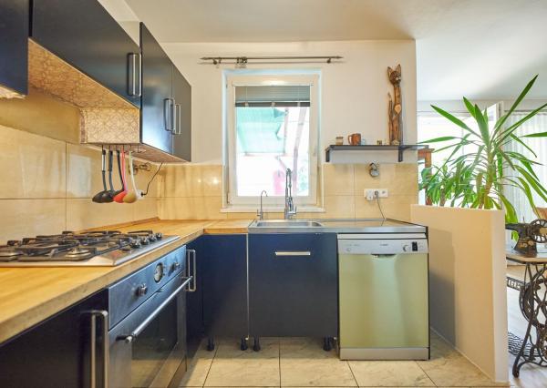 BEZKONKURENČNÁ CENA!  Slnečný 5-izbový rodinný dom na Slnečnej ulici