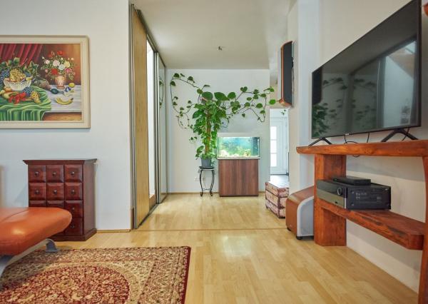 BEZKONKURENČNÁ CENA!  Slnečný 5-izbový rodinný dom na Slnečnej ulici