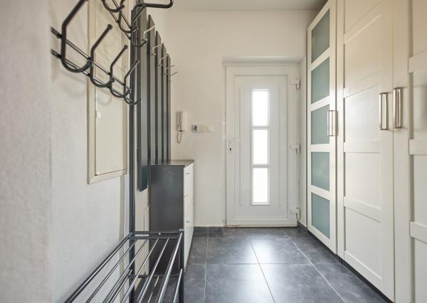 BEZKONKURENČNÁ CENA!  Slnečný 5-izbový rodinný dom na Slnečnej ulici