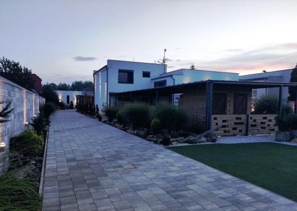 SHARK REAL ponúka výnimočná nehnuteľnosť s bazénom a pozemkom 2500m2