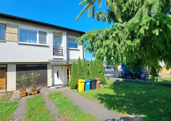 Rodinný dom na predaj + vizualizácia