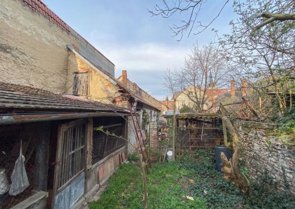 Znížená cena - Jedinečná príležitosť - Historický vinársky dom v samotnom srdci Pezinka