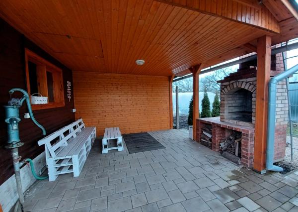 Záhrada s chatkou na okraji mesta / Levice.