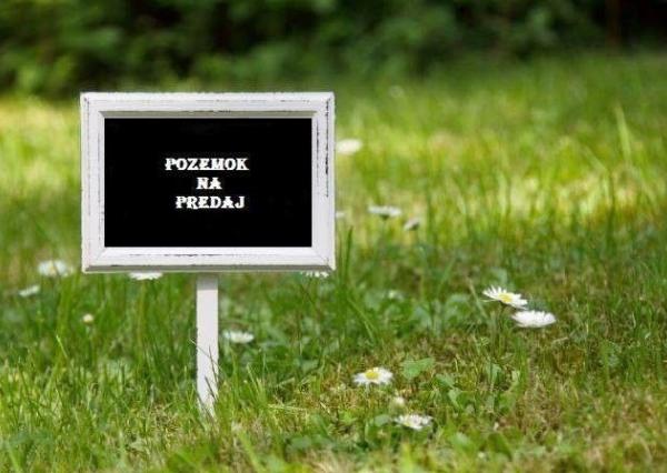 Pozemok na predaj neďaleko priemyselného parku