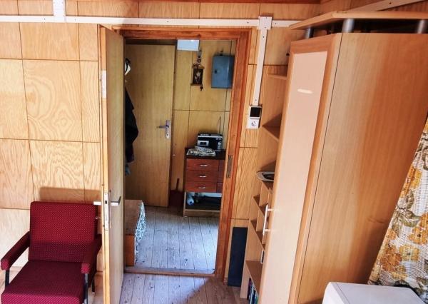 Chatka v lone prírody s pekným pozemkom