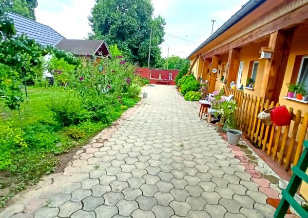 Krásny vidiecky dom s rozsiahlym pozemkom