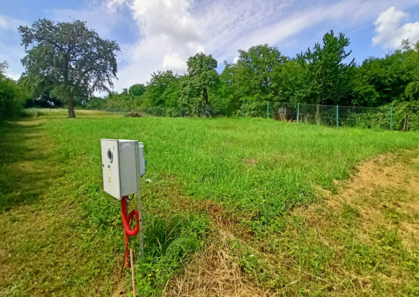 Pekný pozemok na predaj neďaleko Nitry