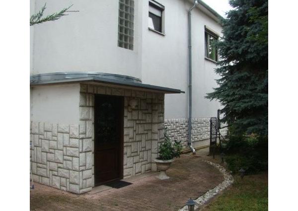 Na predaj luxusná rodinná vila 