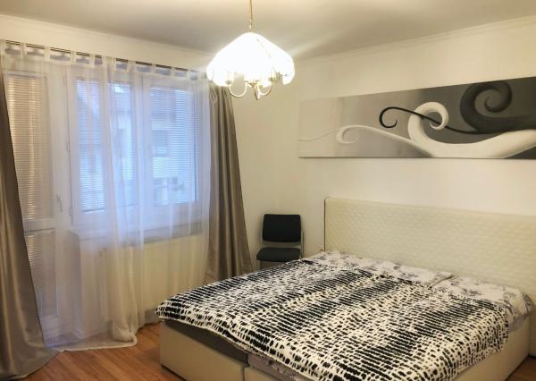 Jedinečná apartmánová nehnutelnosť s bazénom a záhradou