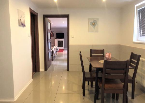 Jedinečná apartmánová nehnutelnosť s bazénom a záhradou