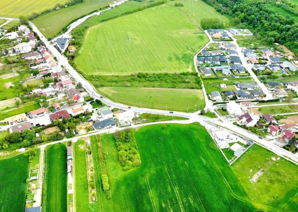 TOP CENA,  stavebný pozemok 4781m2 aj  pre developerov