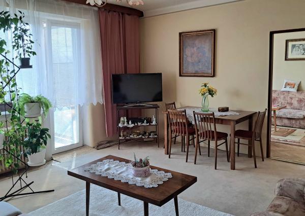 ZNÍŽENÁ CENA!!! Slnečný 3 izbový byt s garážou