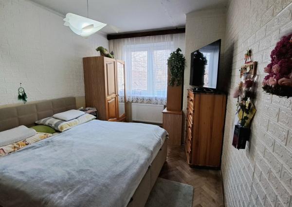 ZNÍŽENÁ CENA!!! Slnečný 3 izbový byt s garážou