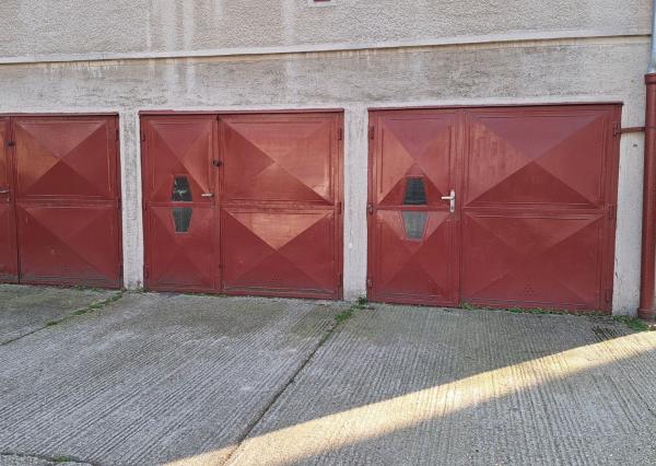 ZNÍŽENÁ CENA!!! Slnečný 3 izbový byt s garážou