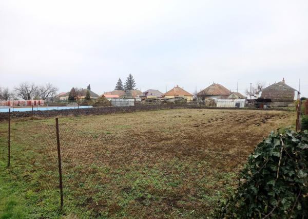 Stavebný pozemok na predaj