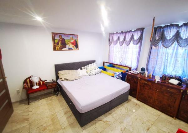 Znížená cena. Zrekonštruovaný rodinný dom vo Veľkých Kostoľanoch