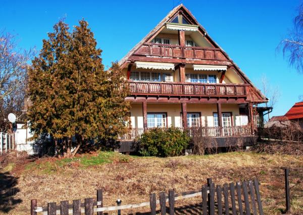 PENZIÓN / Apartmánový dom pri Štúrove