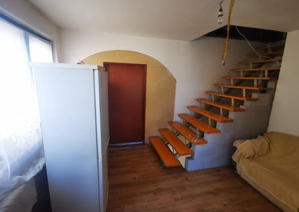 Priestranný 3-podlažný rodinný dom, pozemok 3544 m2