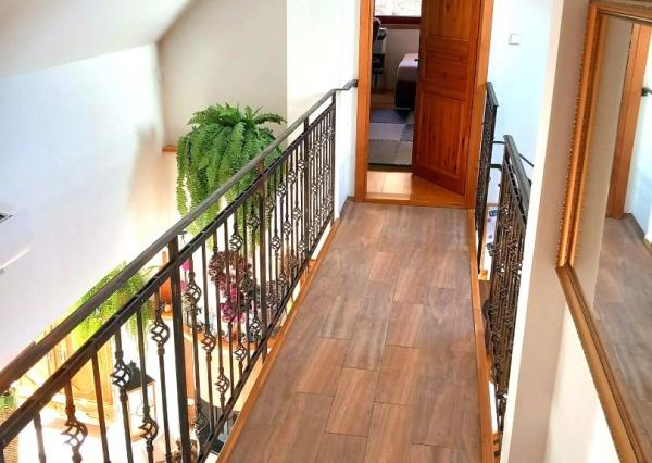 NOVÁ CENA! Výnimočný rodinný dom v krásnej prírode Štiavnických vrchov