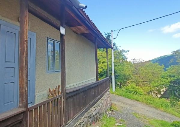 Útulná chalupa neďaleko Banskej Štiavnice