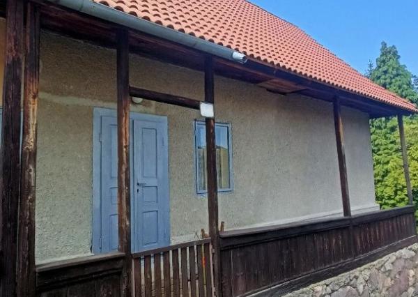 Útulná chalupa neďaleko Banskej Štiavnice