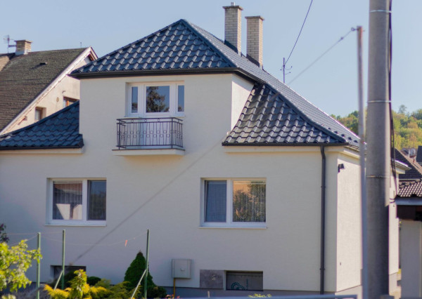 KRÁSNY rodinný dom v atraktívnej obci BANKA