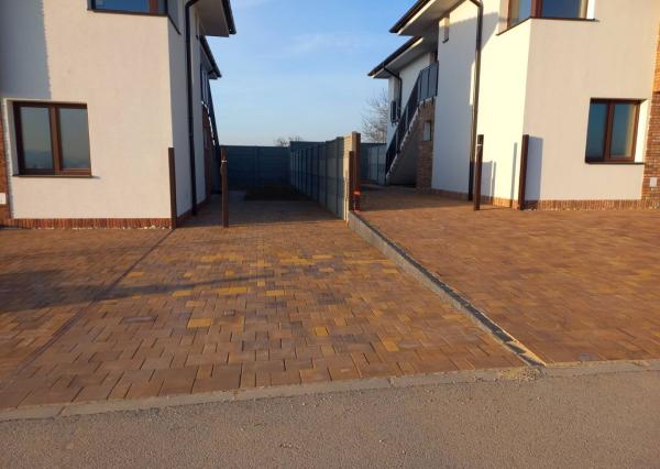 Na predaj 3 izbové byty v Golf Resort - Lužianky