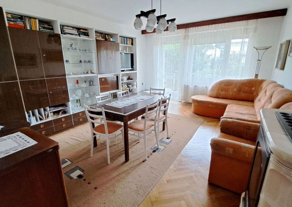 REZERVOVANÉ! Dvojgeneračný dom na PREDAJ