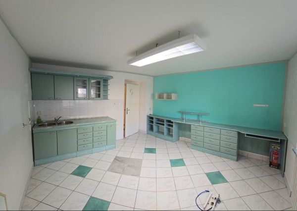 Znížená cena! Nebytový priestor s možnosťou bývania - predaj