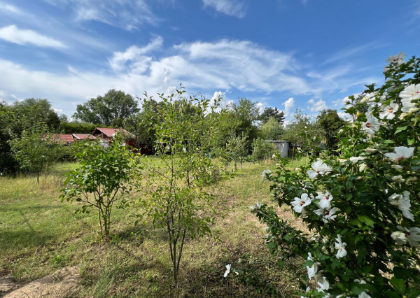 Pozemok na stavbu chaty v obci Kalná nad Hronom