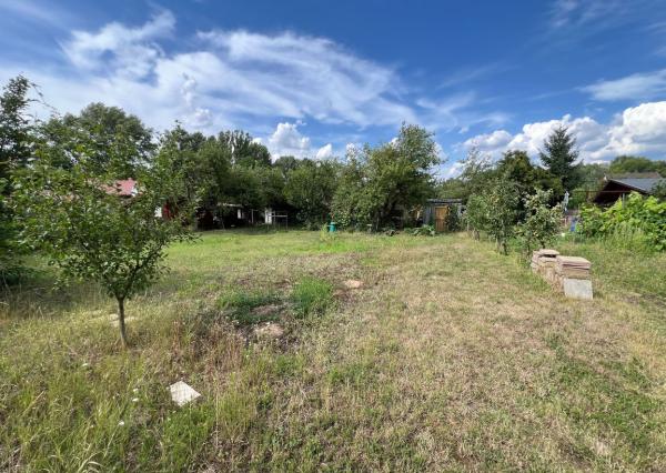 Pozemok na stavbu chaty v obci Kalná nad Hronom